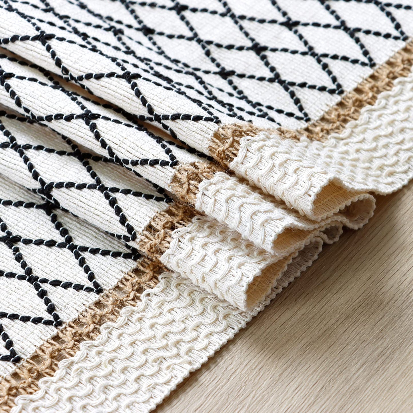 LOMOHOO Macrame Tafelloper, crème, beige, Boho, tafelloper met kwastjes, handgeweven katoen en jute, rustieke boerderijstijl, voor Bohemien, keuken, eettafel